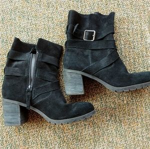 Clark's Suede Boots